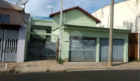 Casa à venda com 3 quartos, sendo 1 suíte,  em Jardim Pacaembu, São Carlos, SP