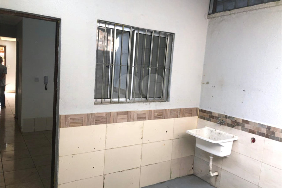 Casa à venda com 2 quartos no condomínio Residencial Armênia, Ferraz de Vasconcelos - SP