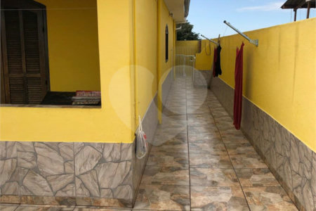 Casa à venda com 3 quartos, sendo 1 suíte,  em Vila Amélia, Poá, SP