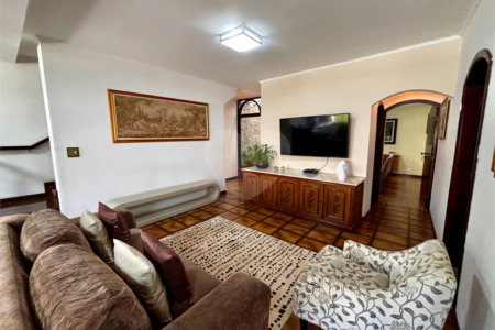Sobrado à venda com 4 quartos, sendo 2 suítes, em Jardim Franca, São Paulo, SP