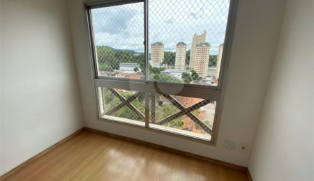 Apartamento à venda com 3 quartos, sendo 1 suíte,  em Horto, São Paulo, SP