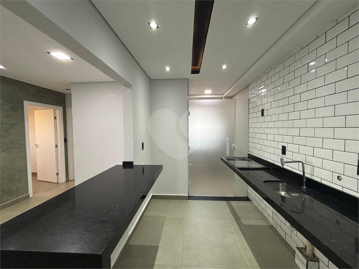 Apartamento à venda com 2 quartos, sendo 1 suíte, em Vila Hortência, Sorocaba, SP