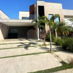 Casa à venda com 3 quartos, sendo 2 suítes, no condomínio Residencial Maria Dulce, Indaiatuba - SP