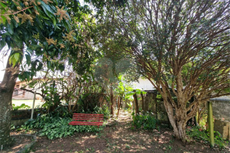 Casa à venda com 4 quartos, sendo 2 suítes, em Bosque, Vinhedo, SP