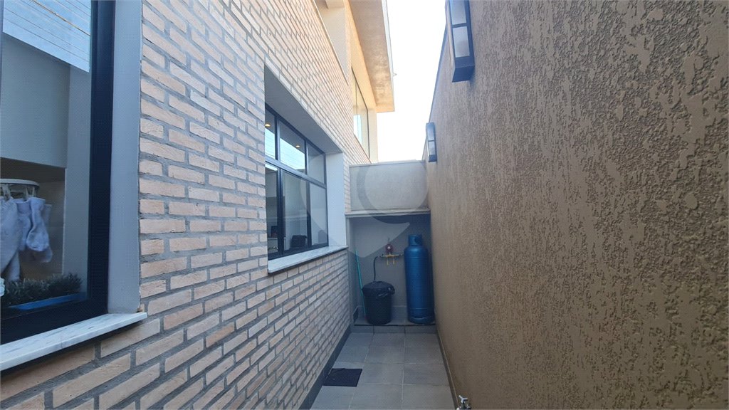 Casa à venda com 3 suítes em Vila Nastri, Itapetininga, SP