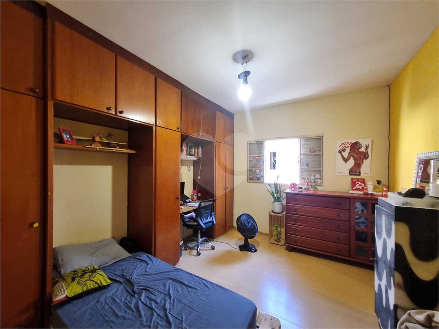 Casa à venda com 4 quartos, sendo 1 suíte,  em Jardim Guarujá, Sorocaba, SP