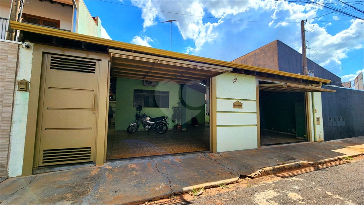 Casa à venda com 3 quartos, sendo 1 suíte, em Parque Residencial Vale do Sol, Araraquara, SP