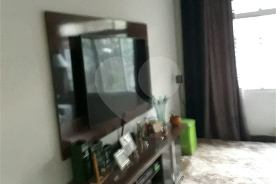Sobrado à venda com 3 quartos no Brasilândia, São Paulo, SP