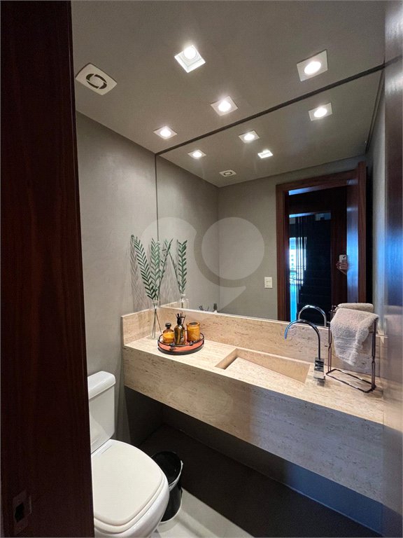 Apartamento à venda com 3 quartos, sendo 2 suítes, em Cerqueira César, São Paulo, SP