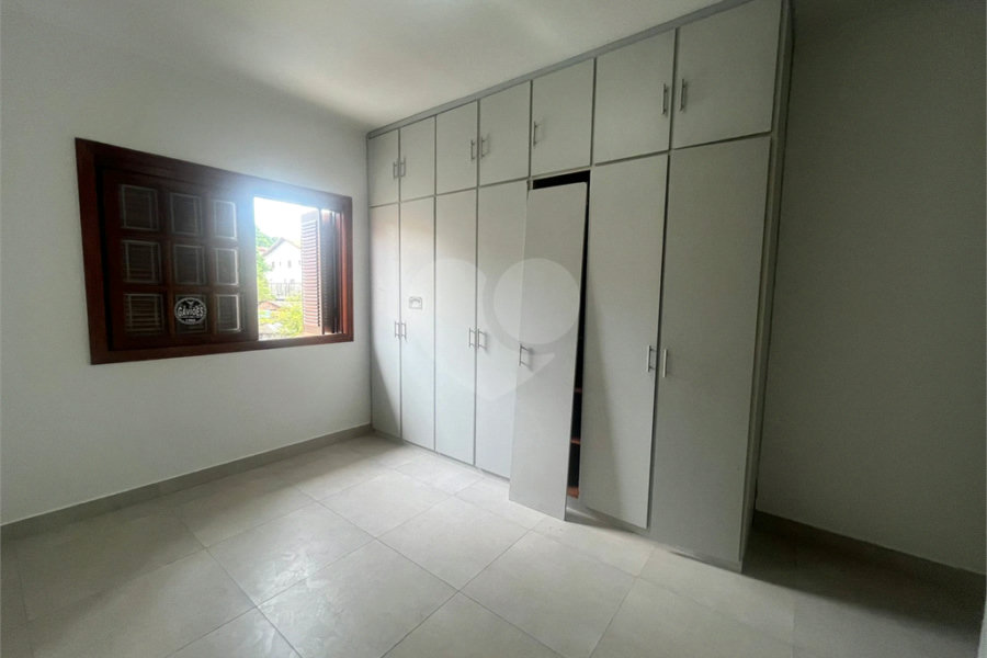 Sobrado à venda com 3 quartos, sendo 1 suíte, em Tremembé, São Paulo, SP