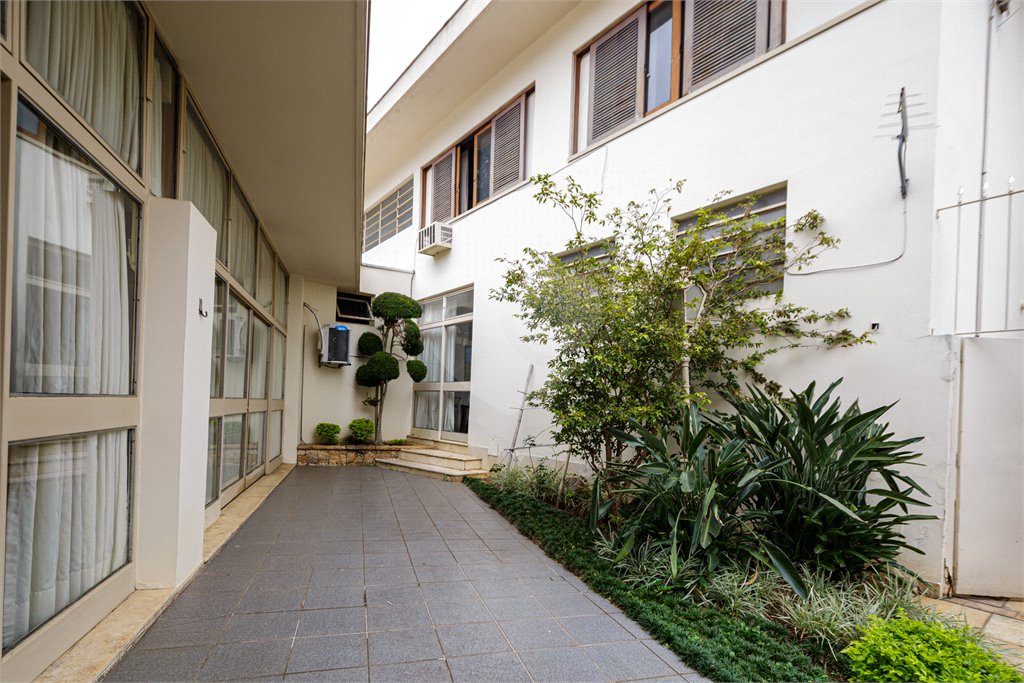 Casa de Vila para alugar com 4 quartos, sendo 1 suíte, em Granja Julieta, São Paulo, SP