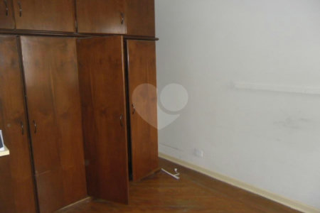 Sobrado à venda com 3 quartos, sendo 1 suíte, em Vila Pompéia, São Paulo, SP