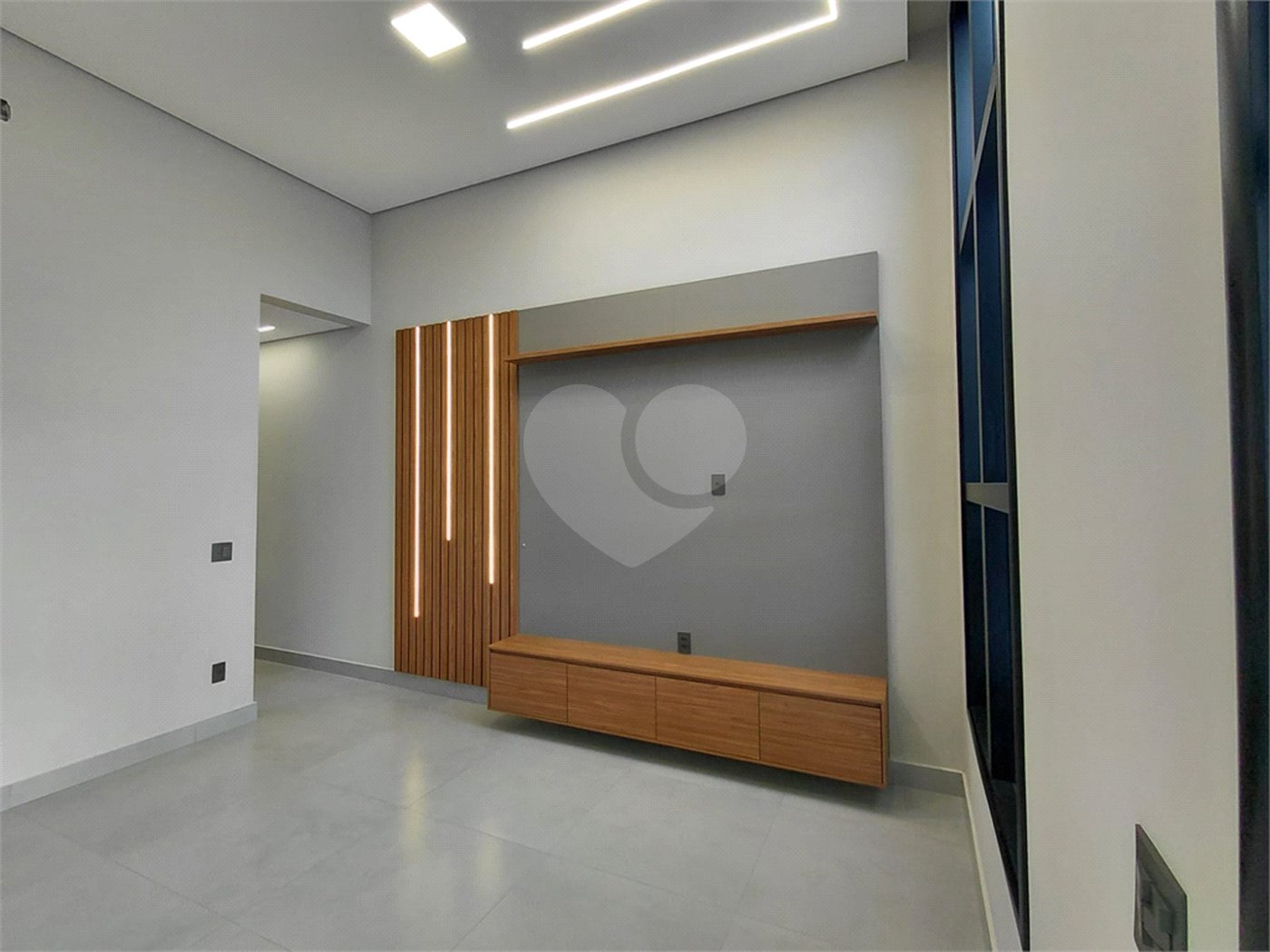 Casa à venda com 3 quartos, sendo 1 suíte, no condomínio Park Real Indaiatuba, Indaiatuba - SP