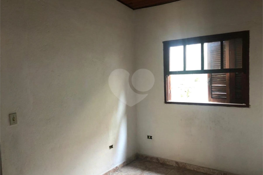 Sobrado à venda com 3 quartos, sendo 1 suíte,  em Serra da Cantareira, Mairiporã, SP