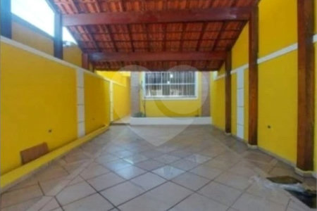Sobrado à venda com 3 quartos, sendo 1 suíte, em Vila Piauí, São Paulo, SP
