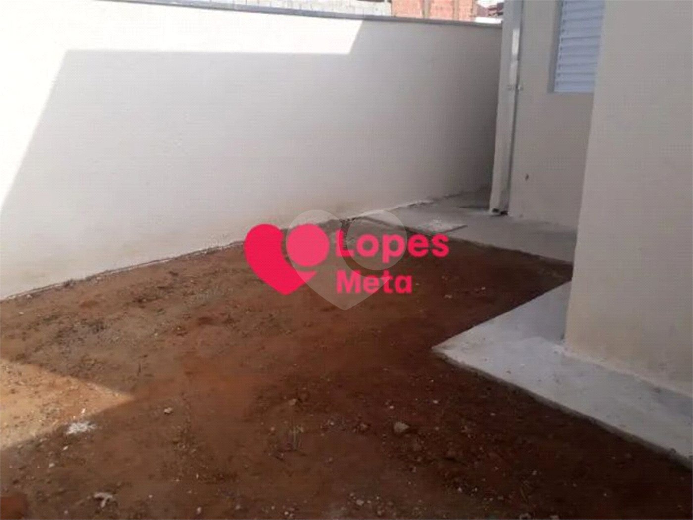 Casa à venda com 2 quartos, sendo 1 suíte, em Residencial Estoril, Taubaté, SP
