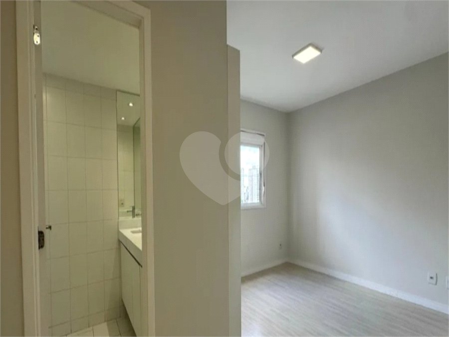 Apartamento à venda com 4 quartos, sendo 3 suítes,  em Jardim Monte Kemel, São Paulo, SP