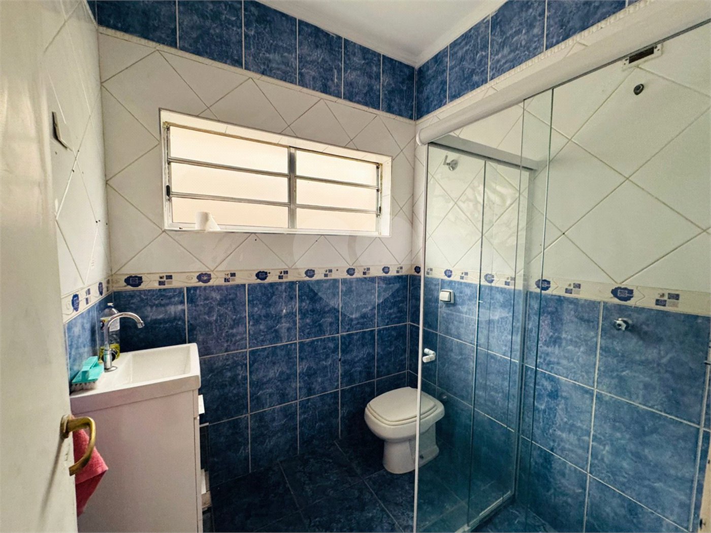 Casa à venda com 3 quartos, sendo 1 suíte, em Vila Galvão, Guarulhos, SP