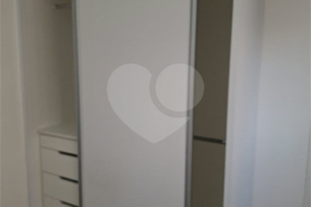 Apartamento à venda com 3 suítes em Vila Anastácio, São Paulo, SP