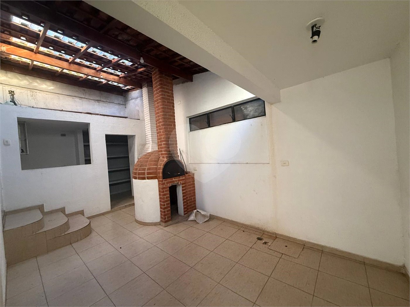 Sobrado à venda com 3 quartos, sendo 1 suíte,  em Vila Santo Antônio, São Paulo, SP