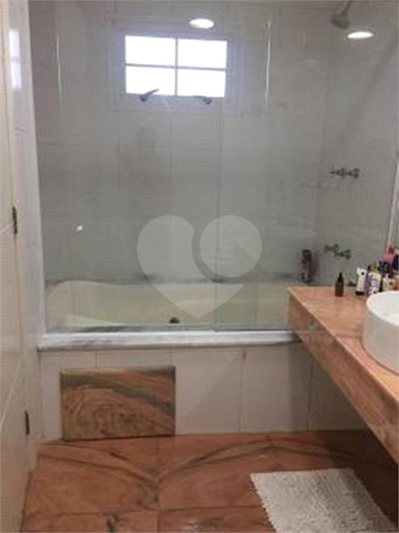 Casa à venda com 4 quartos, sendo 3 suítes, no condomínio Residencial Nova Cantareira, São Paulo - SP