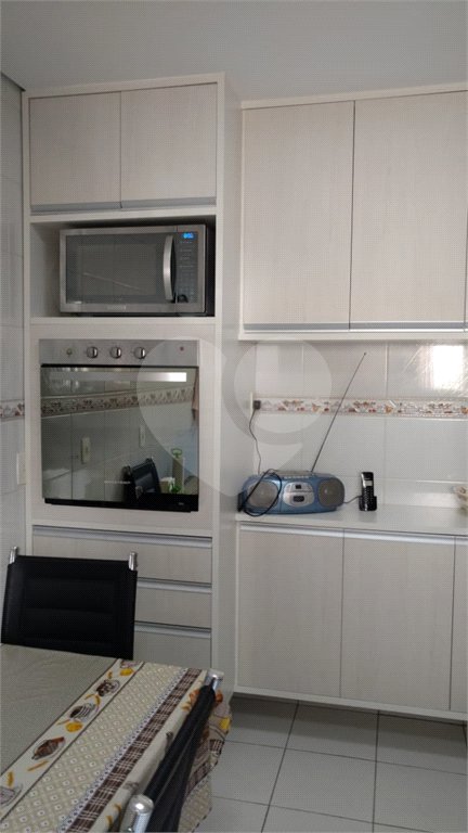 Casa à venda com 3 quartos, sendo 1 suíte, no condomínio Morada de Itapuã, São Paulo - SP