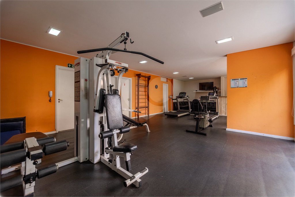 Apartamento à venda com 3 suítes em Moema, São Paulo, SP