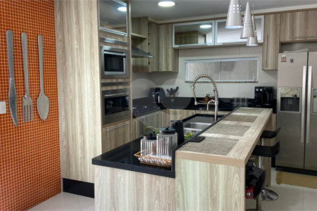 Casa à venda com 3 suítes no condomínio Padre Belizário 2, Rio de Janeiro - RJ