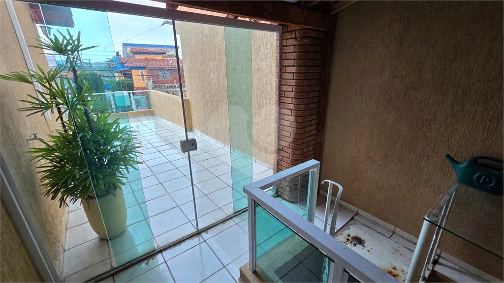 Sobrado à venda com 2 suítes em Jardim Pinheiros, São Paulo, SP