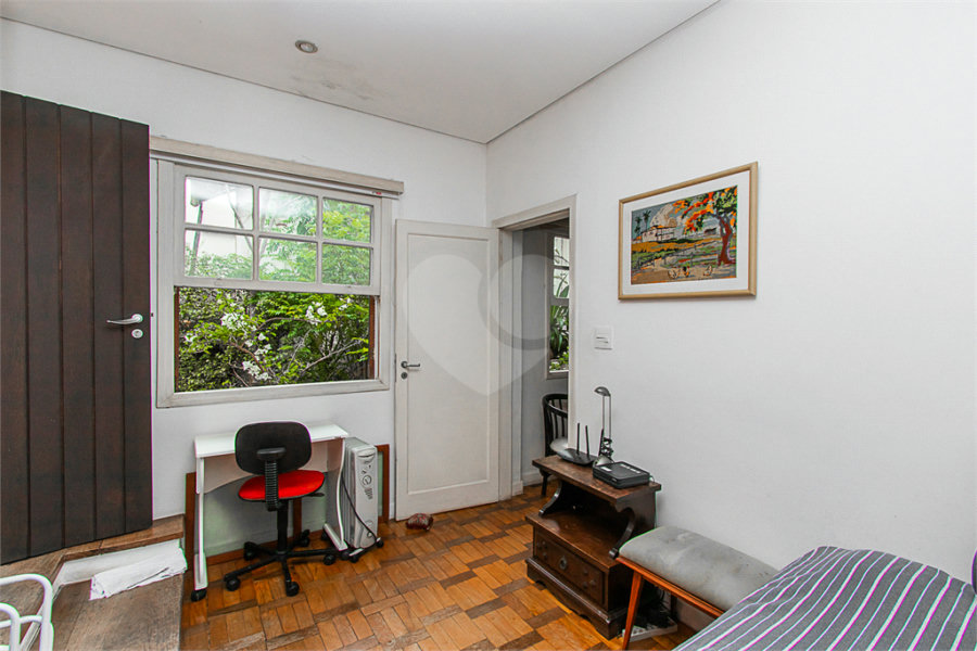 Sobrado à venda com 5 quartos em Vila Mariana, São Paulo, SP