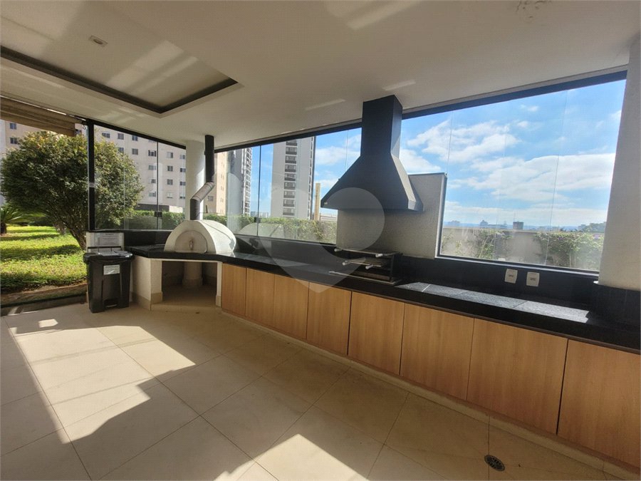 Apartamento à venda com 3 quartos, sendo 1 suíte, em Barra Funda, São Paulo, SP