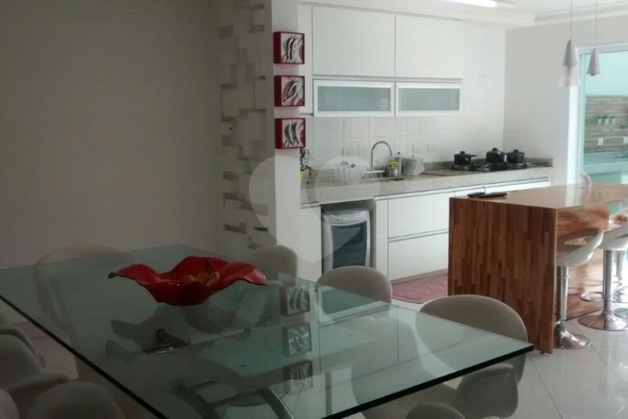 Sobrado à venda com 4 suítes em Tremembé, São Paulo, SP