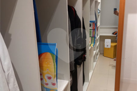 Apartamento à venda com 3 quartos, sendo 1 suíte, em Rio Comprido, Rio de Janeiro, RJ