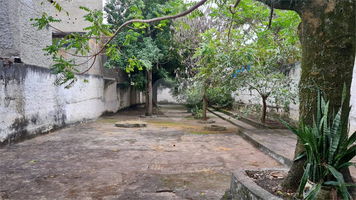 Casa Térrea à venda com 3 quartos em Campo Grande, Rio de Janeiro, RJ
