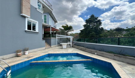 Casa à venda com 3 suítes no condomínio Quinta de Santo Antônio, São Paulo - SP