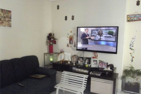 Sobrado à venda com 2 quartos, sendo 1 suíte, em Vila Dalila, São Paulo, SP
