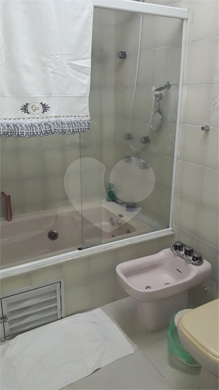 Sobrado à venda com 4 quartos, sendo 3 suítes, em Jardim São Bento, São Paulo, SP