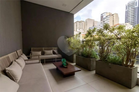 Apartamento à venda com 3 quartos, sendo 1 suíte, em Pinheiros, São Paulo, SP