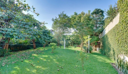 Terreno à venda em Jardim Petropolis, São Paulo, SP