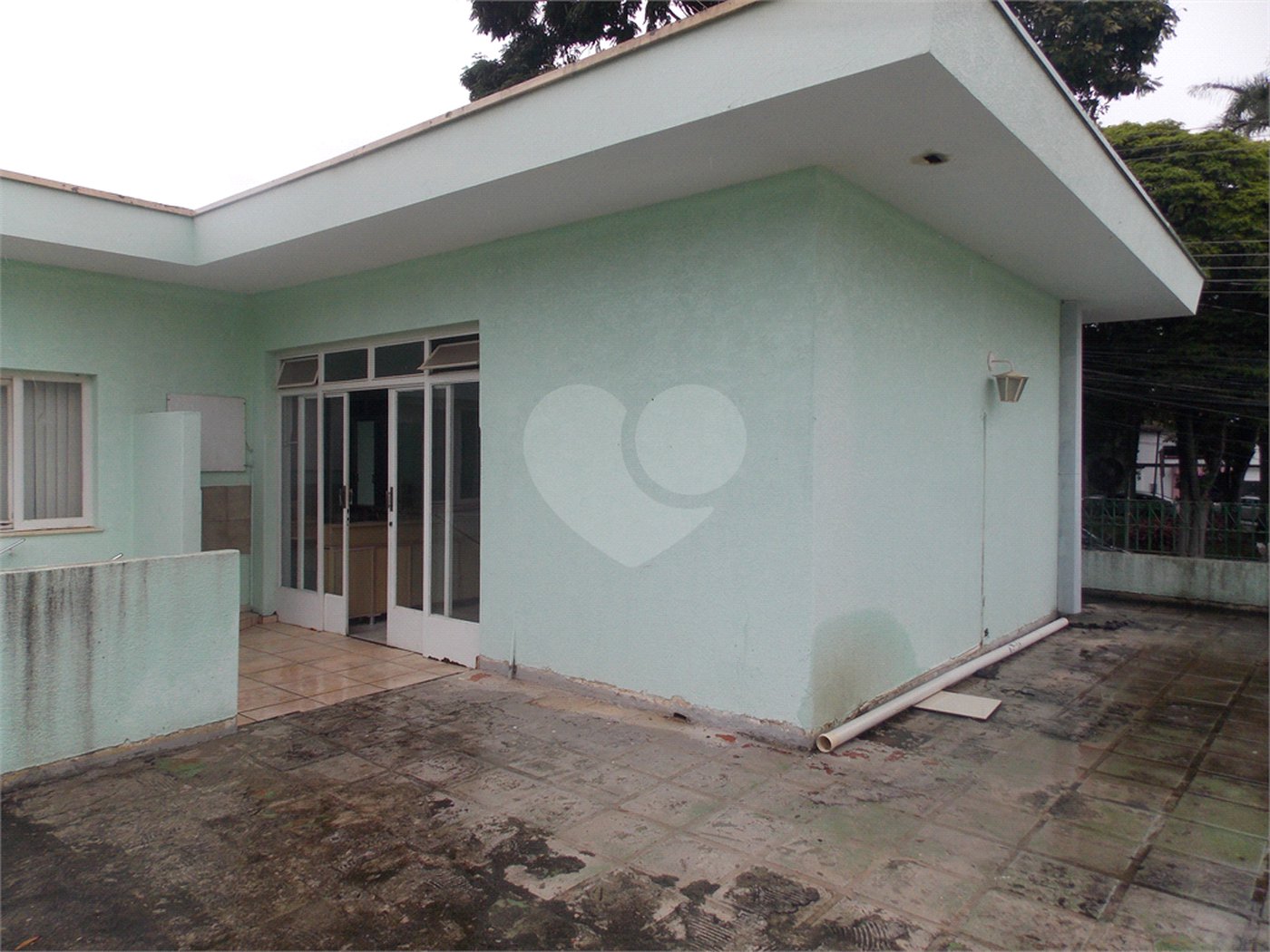 Casa à venda ou para alugar com 15 quartos, sendo 5 suítes,  no Centro, Atibaia, SP