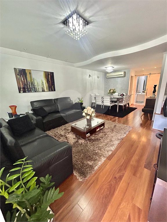 Casa à venda com 3 suítes no condomínio Itapuã XI, São Paulo - SP