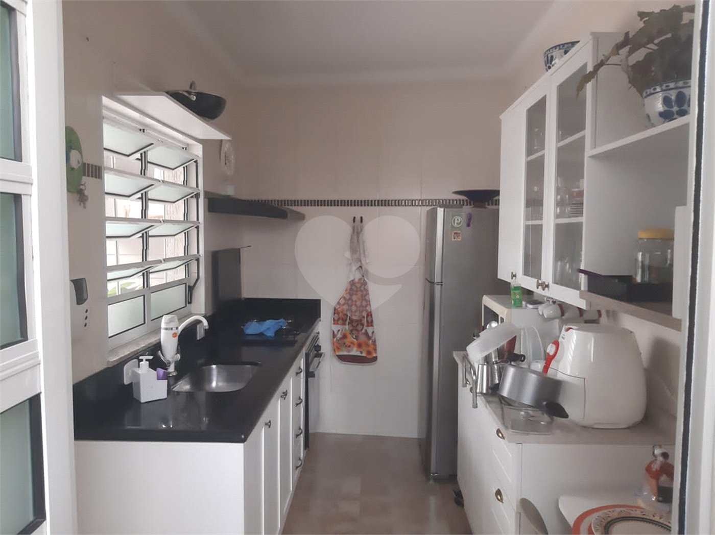 Casa à venda com 2 quartos, sendo 1 suíte, no condomínio Residencial Vila da Serra, São Paulo - SP