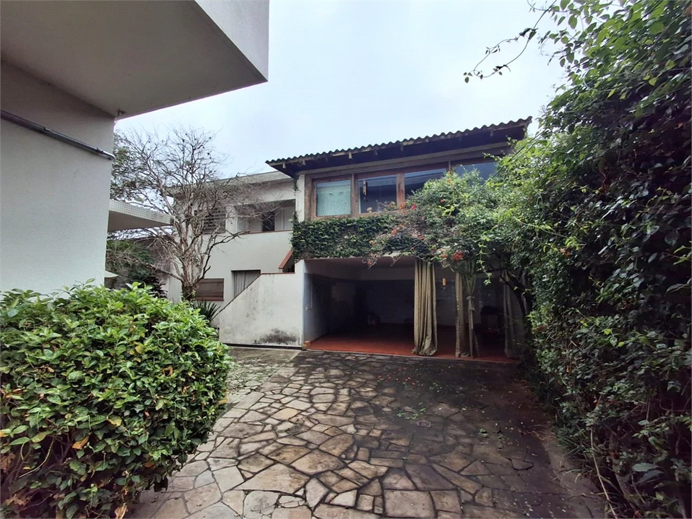 Sobrado à venda com 4 quartos, sendo 2 suítes, em Pinheiros, São Paulo, SP
