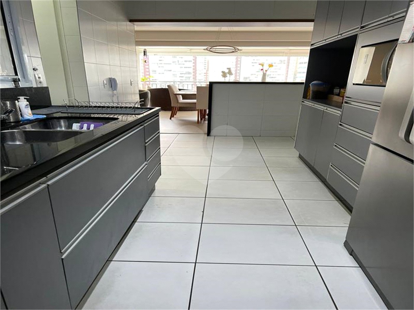 Apartamento à venda com 3 suítes em Jardim Caboré, São Paulo, SP