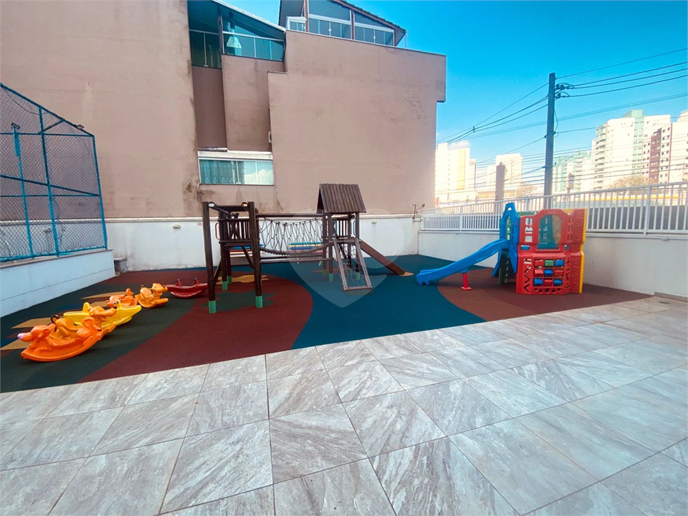 Apartamento à venda com 3 suítes em Vila Floresta, Santo André, SP