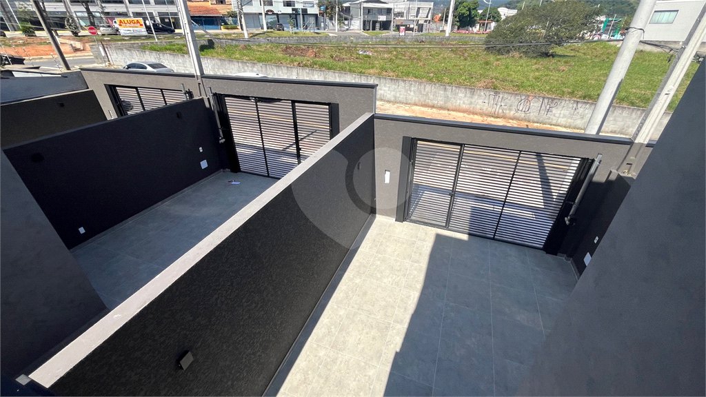Sobrado para alugar com 3 quartos, sendo 1 suíte, em Vila Petrópolis, Atibaia, SP