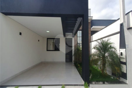 Casa à venda com 3 quartos, sendo 1 suíte, no condomínio Vila Paraty, Indaiatuba - SP