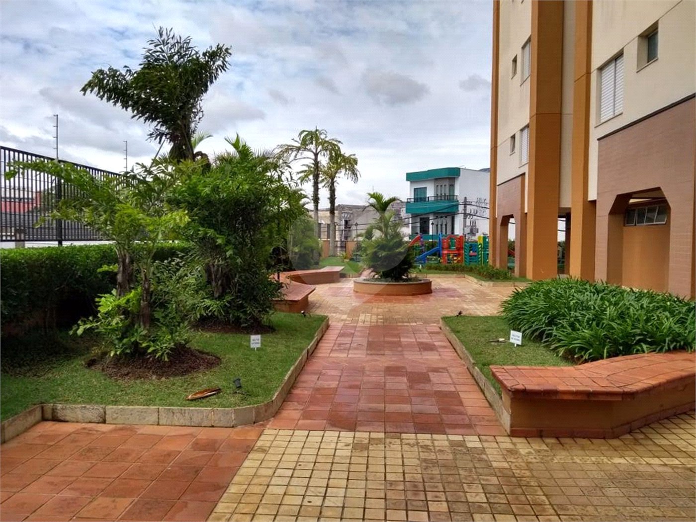 Apartamento à venda com 3 quartos em Vila Mogilar, Mogi das Cruzes, SP