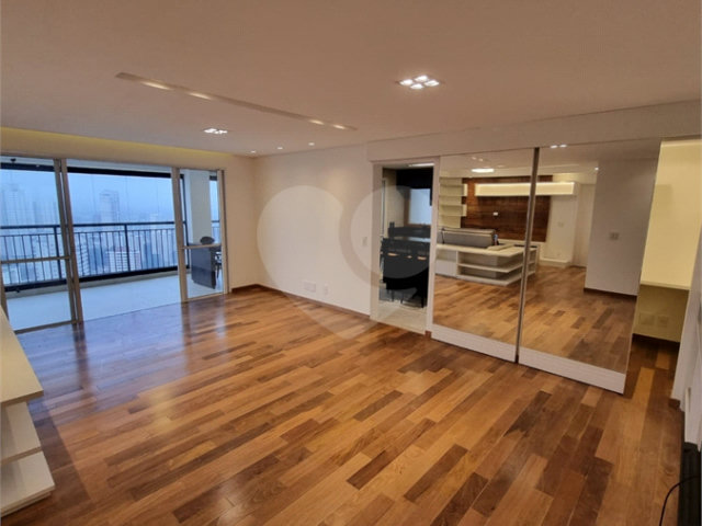 Apartamento à venda com 3 suítes em Santana, São Paulo, SP