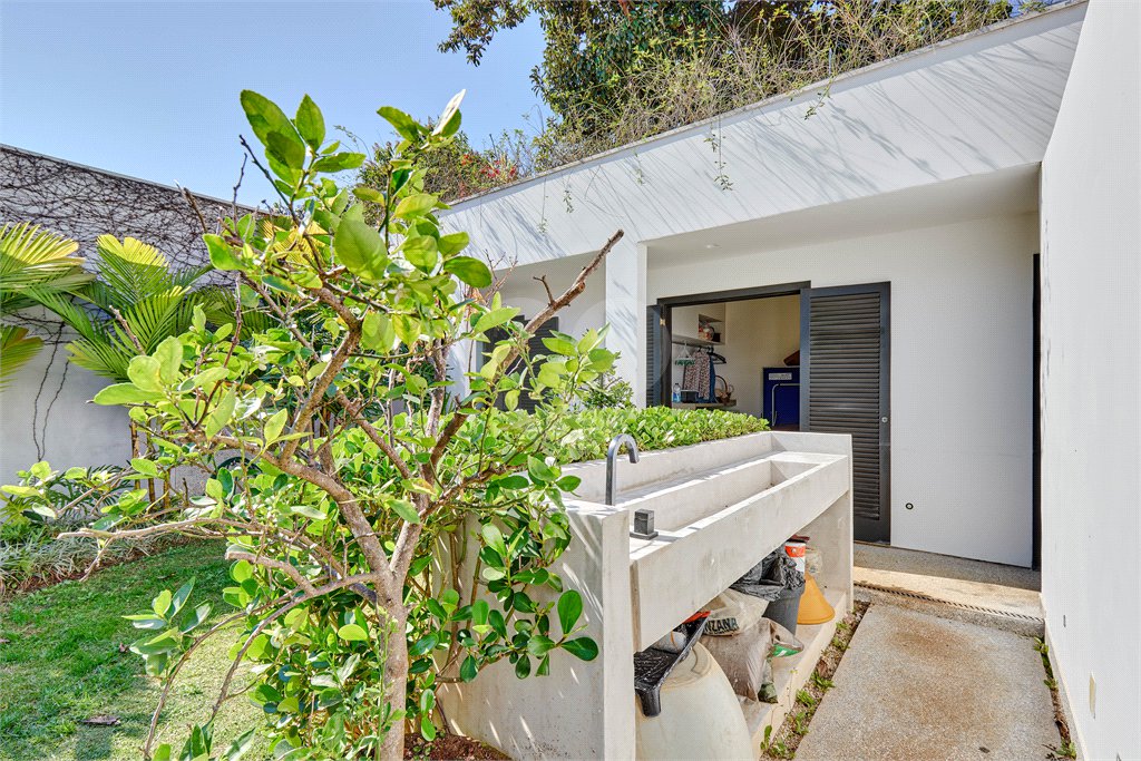 Casa Térrea à venda com 3 suítes em Alto da Boa Vista, São Paulo, SP